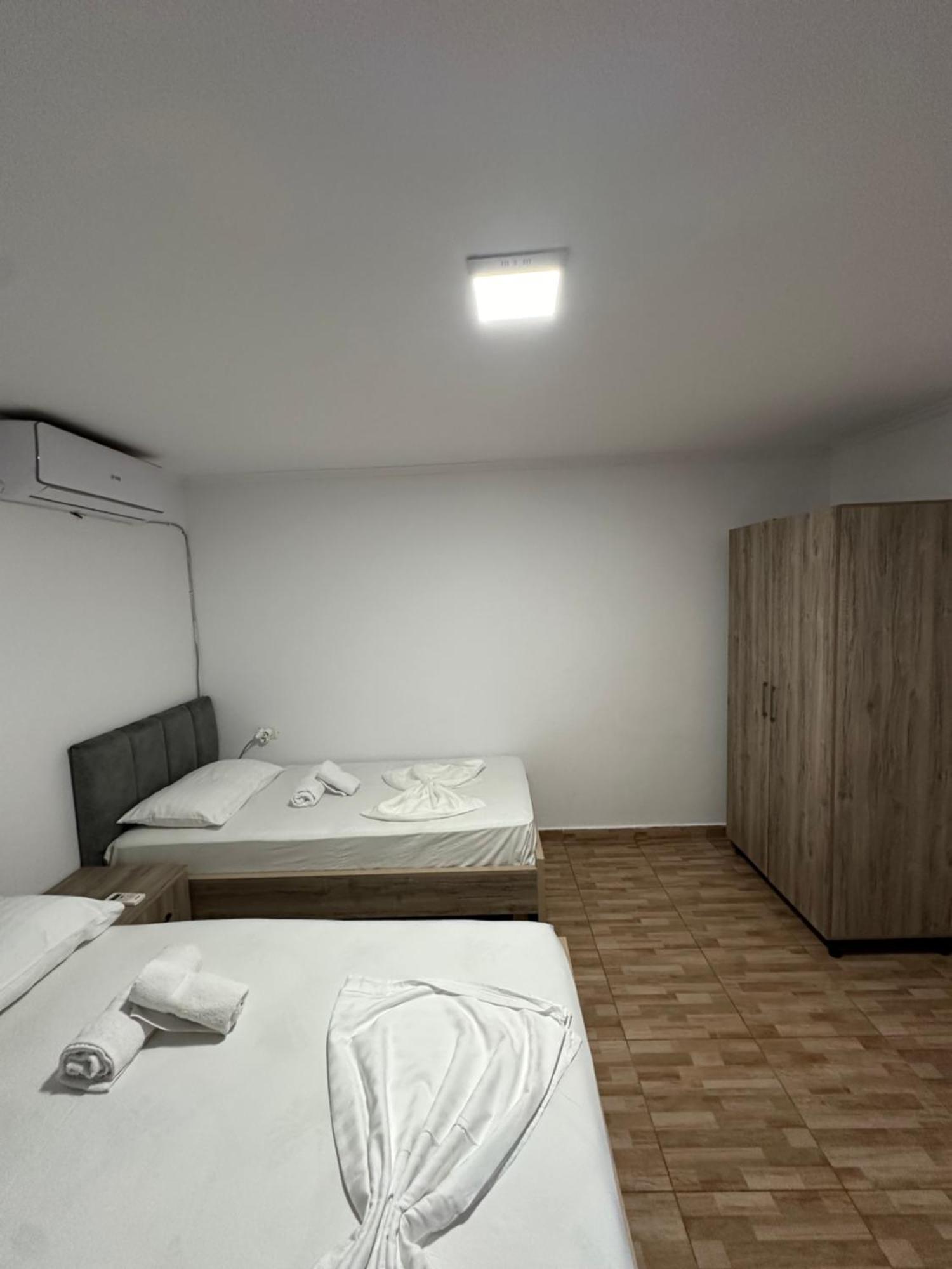 Elby Apartments Berat Exterior photo